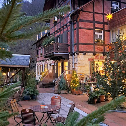 Forsthaus im Kirnitzschtal - Weihnachtlicher Lichterglanz auf der Terrasse