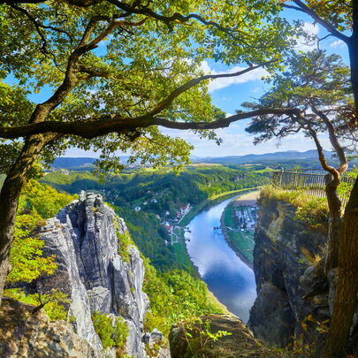 Panoramablick auf die Elbe, vom Basteigebirge aus